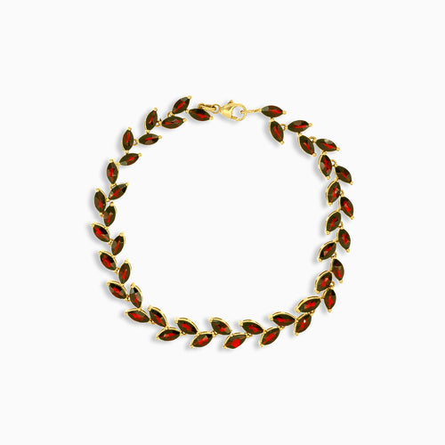 Chic marquise garnet bracelet in yellow gold