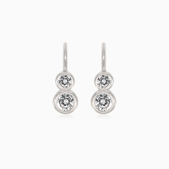 Boucle d’oreille pendante en argent avec deux zirconiums cubiques ronds