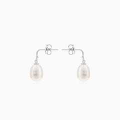 Silver earrings with pearl and leaf design
