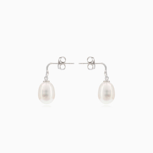 Silver earrings with pearl and leaf design