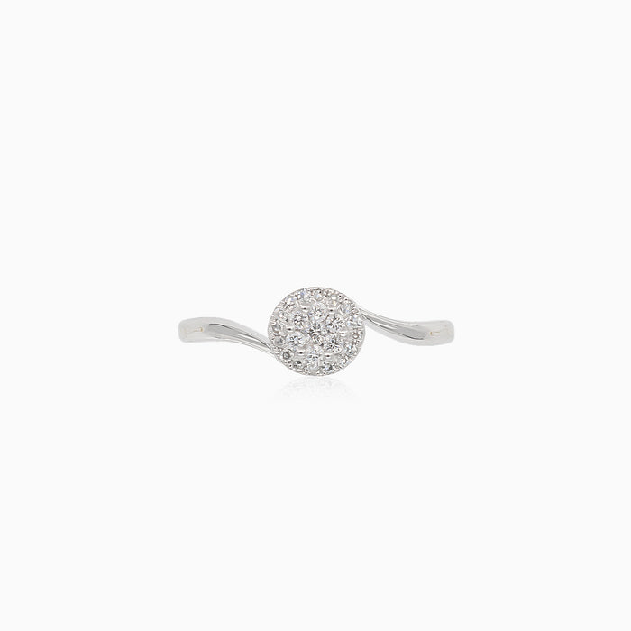 Anillo de compromiso elegante para mujer con diamantes redondos