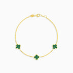 Stylish clover leaf design bracelet