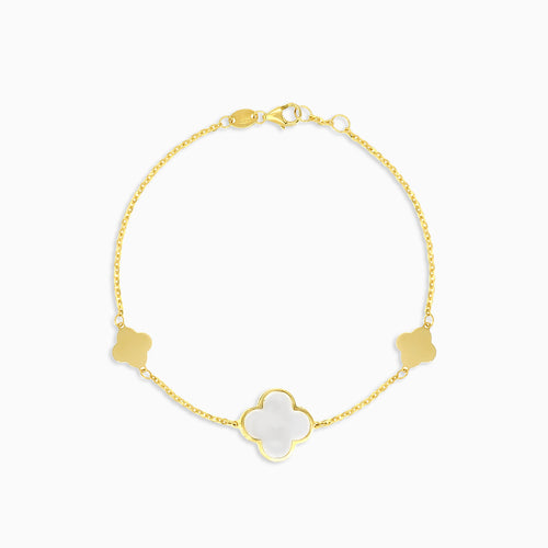 Stylish women gold chain bracelet with mother of pearl