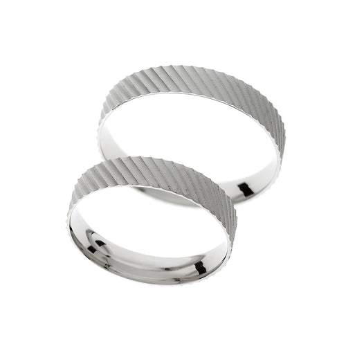 Lightweight  white gold wedding ring