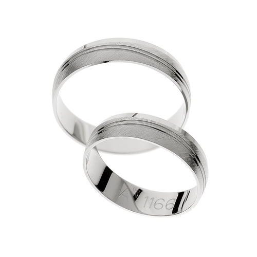 Stylish white gold wedding ring with curved lines