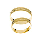 Elegant matte yellow gold wedding ring