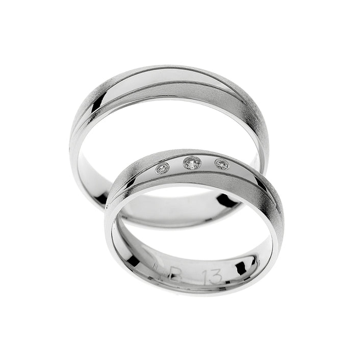 Anillo de boda de oro blanco con acabado mate y pulido brillante