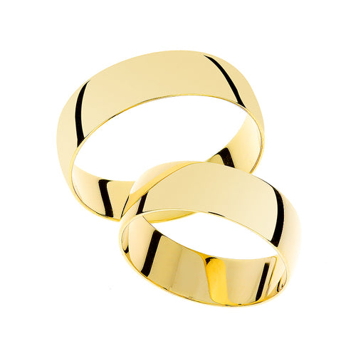 Light 6mm wedding ring in yellow gold