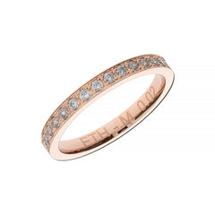 Rose gold wedding ring with prong set