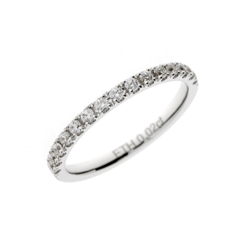 Sparkling white gold wedding ring