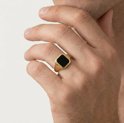 Bague en or avec onyx