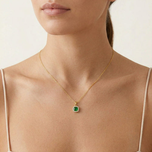 Cushion green quartz gold pendant