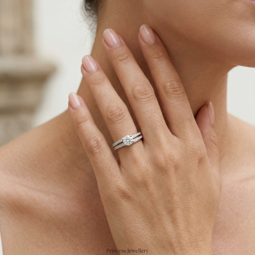 White gold cubic zircon ring with twist design