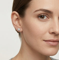 Boucles d'oreilles carrées douces à clous