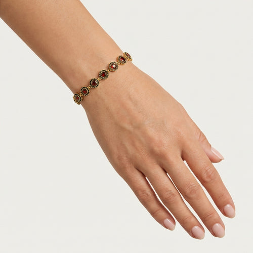 Pulsera artesanal con granate