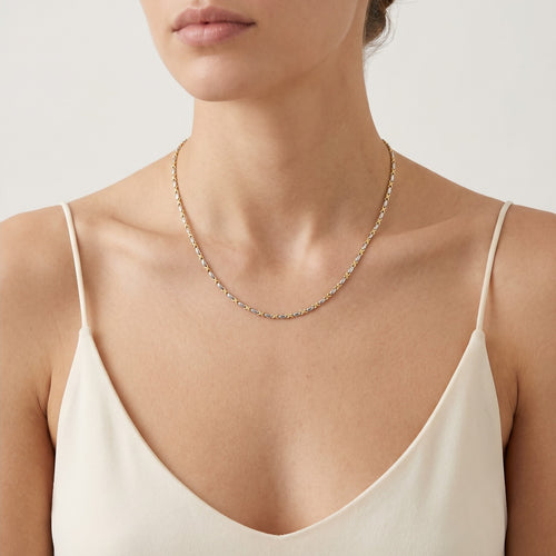 Stilvolle Gold-Halskette für Damen