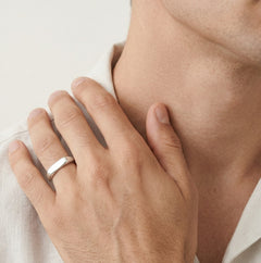 Simple silver men ring