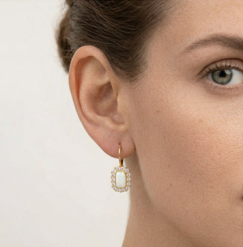 Rechteckige Opal-Halo-Ohrringe