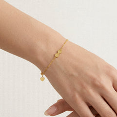Pulsera simple de infinito en oro