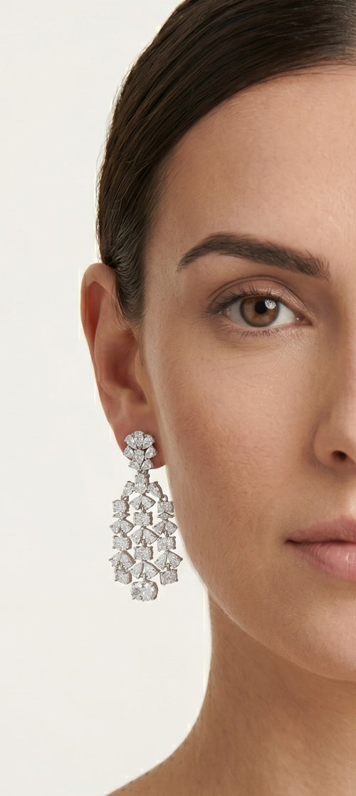 Boucles d’oreilles pendantes en argent sterling avec zircon cubique