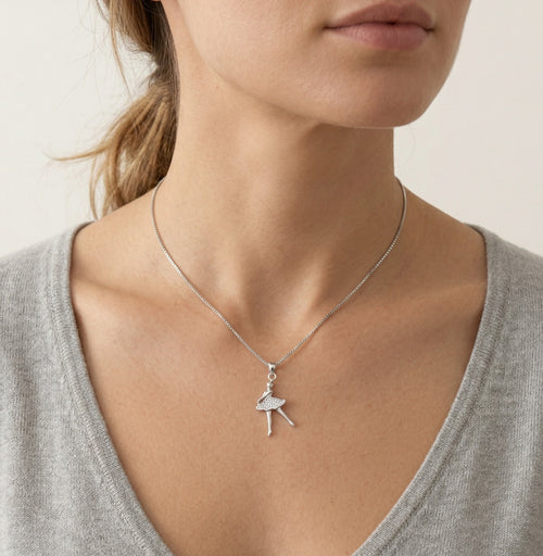 Stříbrný přívěsek baletka