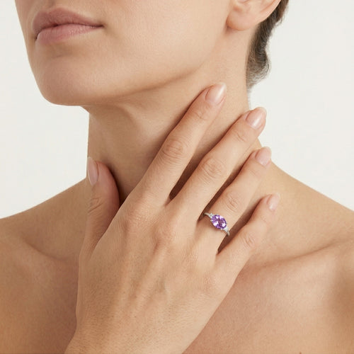 Bague en or blanc avec améthyste et zirconia
