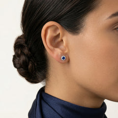 Stříbrné náušnice se safírovou svatozáří