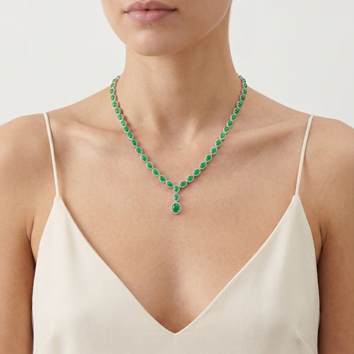 Collier halo en argent sterling avec émeraude