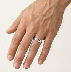 Alliance en or blanc avec options de diamant