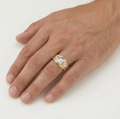 Lustrous three gold ring