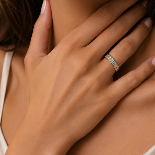 White Gold Pavé Zirconia Band Ring