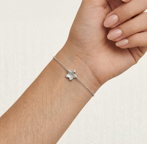 Flower bracelet and cubic zirconia