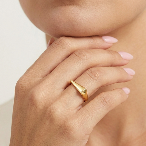 Modern Sculptural Yellow Gold Ring