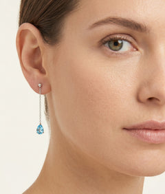 White gold chain earrings with topaz