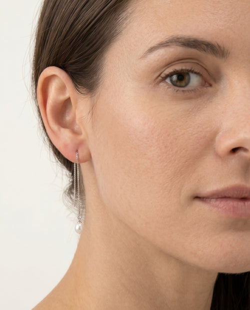 Pendientes de hilo de plata con perla