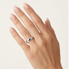 Anillo de boda de oro blanco pulido