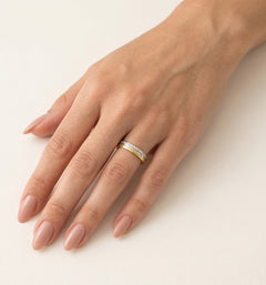 Elegant two tone gold wedding ring