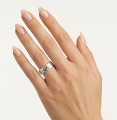 Simple and elegant white gold wedding ring