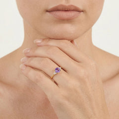 Bague en or jaune avec améthyste et zircone cubique