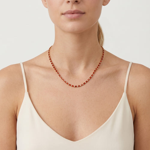 Radiant cut garnet necklace in yellow gold