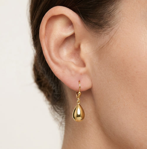 Waterdrop dangle gold earring