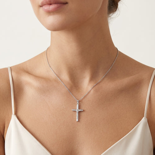 Stříbrný přívěsek křížek s Ježíšem