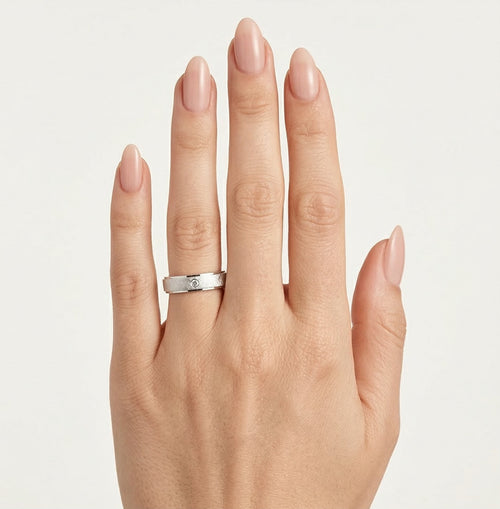 White gold glittering wedding ring