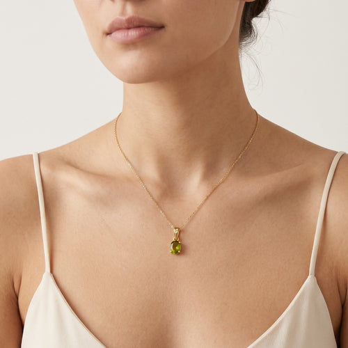 Yellow Gold Pendant with Exquisite Moldavite Stone