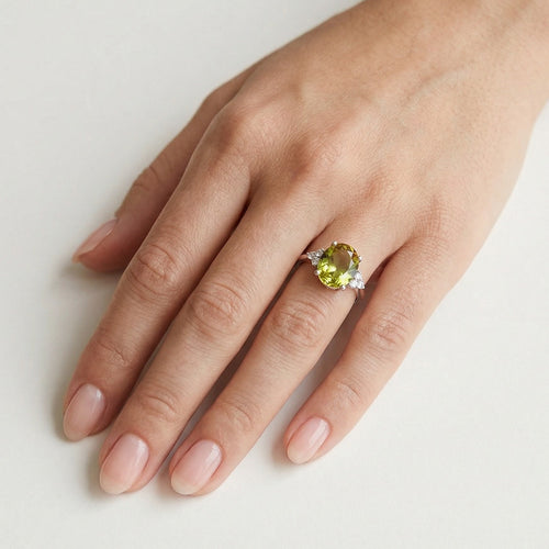 Elegant women silver ring with zultanite and cubic zirconia