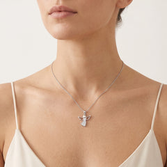 Stříbrný přívěsek s létajícím andělem