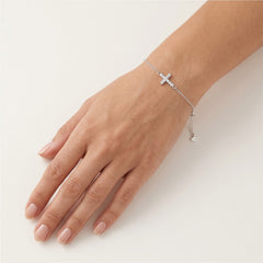 Pulsera de cadena de plata con cruz