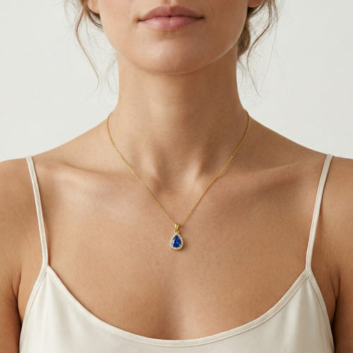 Zlatý přívěsek s kapkovým syntetickým safírem