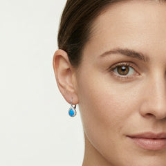 Boucles d’oreilles à levier en opale bleue poire