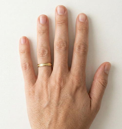 Unikátní snubní prsten ze žlutého zlata